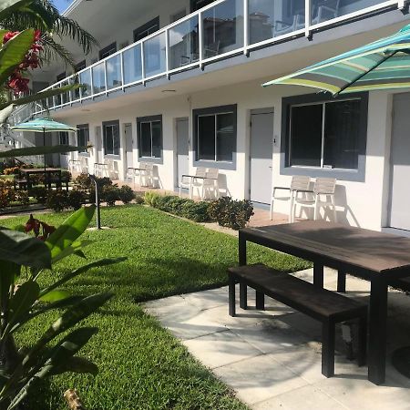 Wave Beach Vacation Rentals Помпано Бийч Екстериор снимка