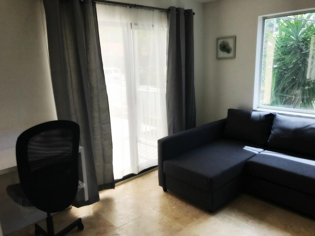Wave Beach Vacation Rentals Помпано Бийч Стая снимка