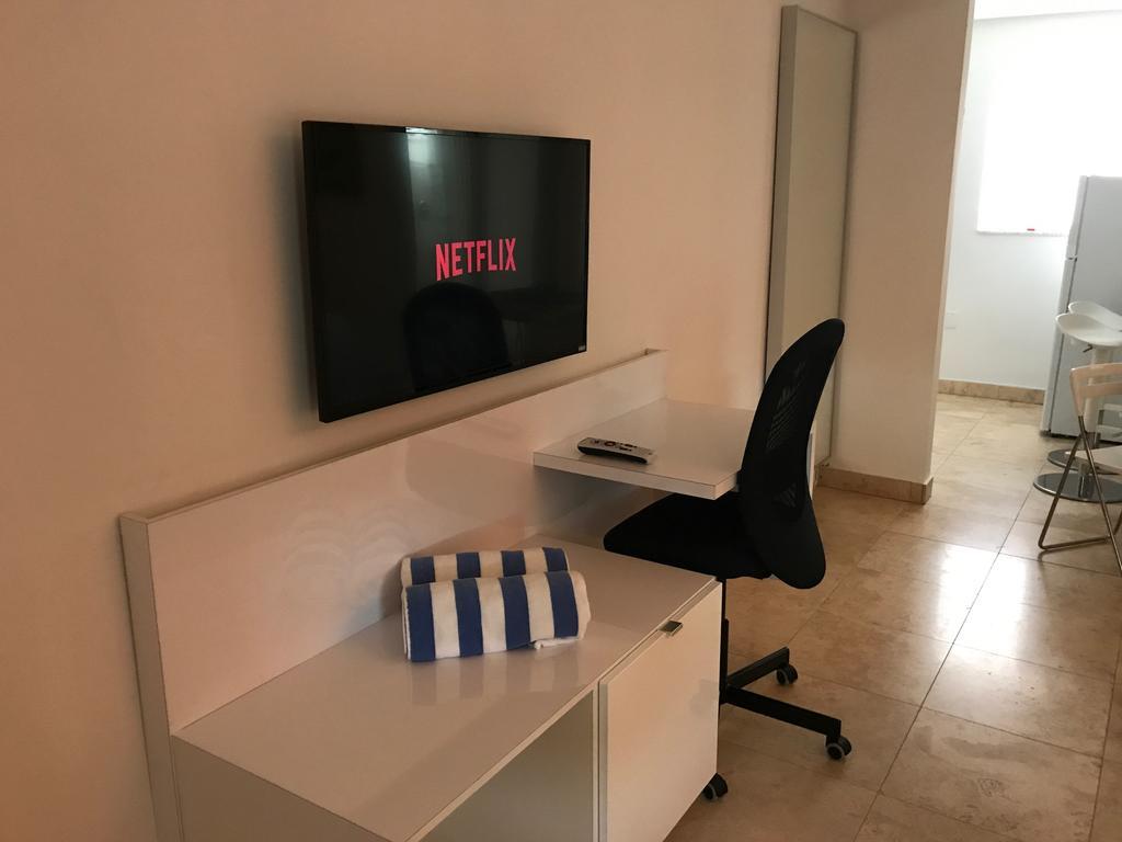 Wave Beach Vacation Rentals Помпано Бийч Екстериор снимка