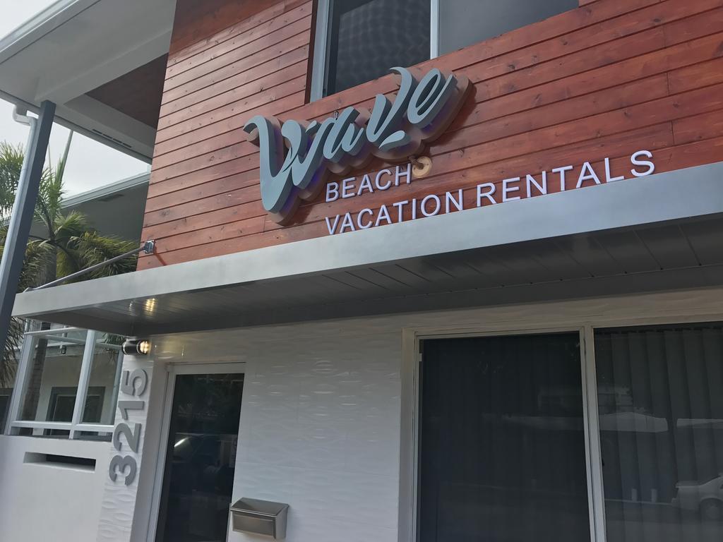 Wave Beach Vacation Rentals Помпано Бийч Екстериор снимка