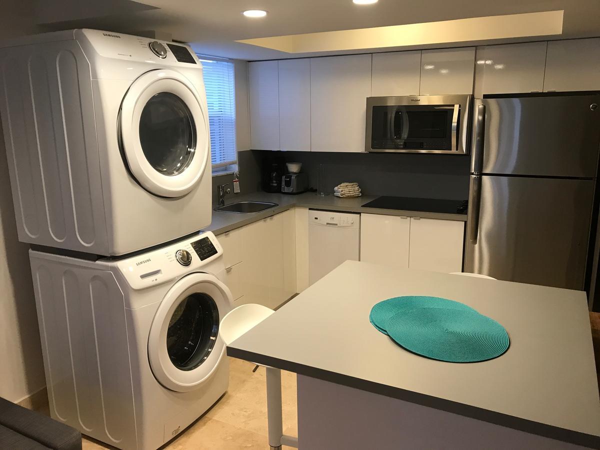 Wave Beach Vacation Rentals Помпано Бийч Екстериор снимка