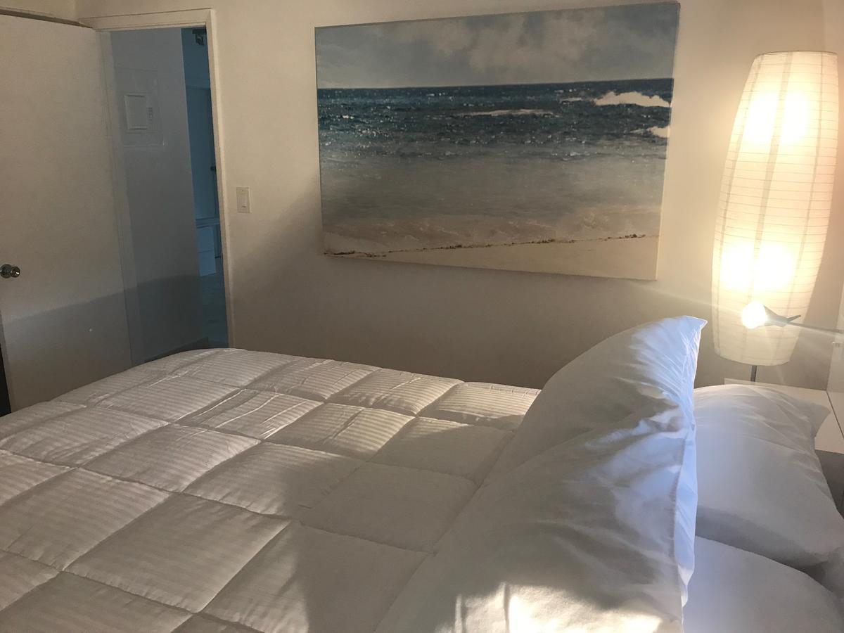 Wave Beach Vacation Rentals Помпано Бийч Екстериор снимка