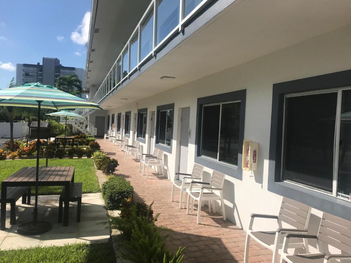 Wave Beach Vacation Rentals Помпано Бийч Екстериор снимка