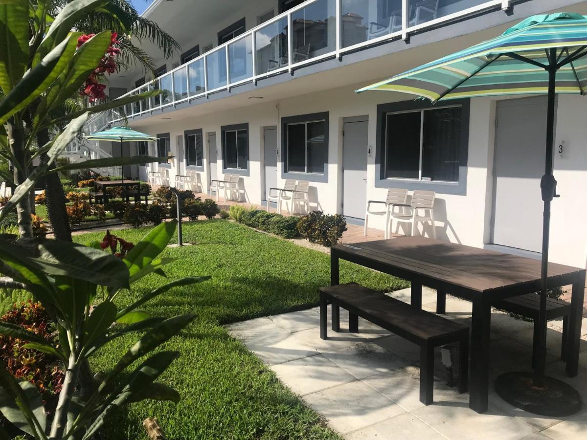 Wave Beach Vacation Rentals Помпано Бийч Екстериор снимка